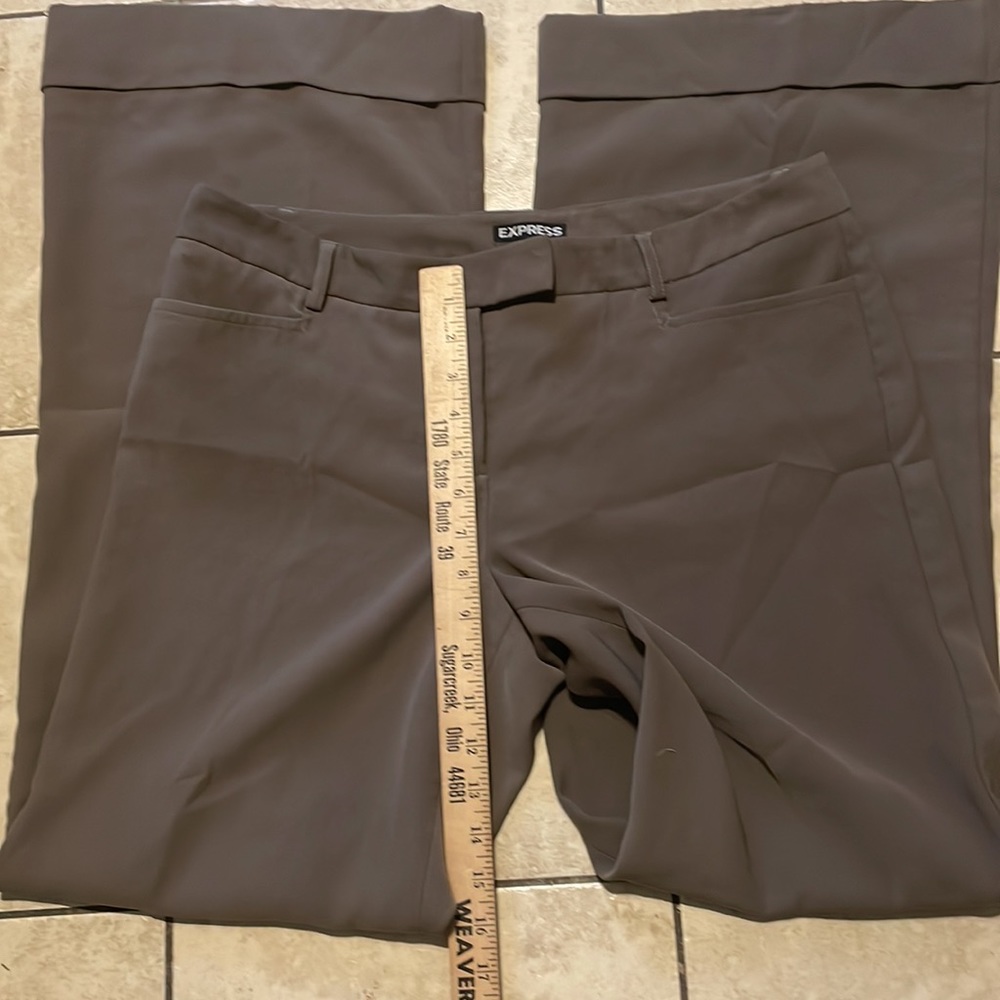 Express Pant - Picture 3 of 9